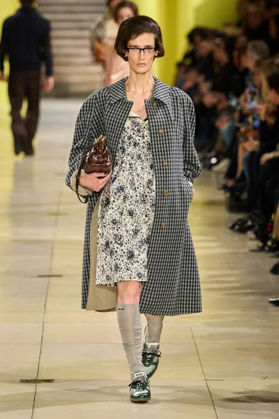 Look 36